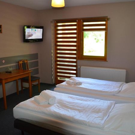 Hotel Tenis Chrząstowice Esterno foto