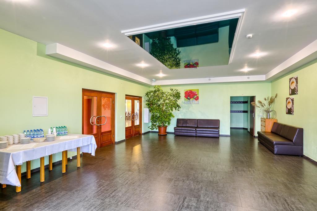 Hotel Tenis Chrząstowice Esterno foto